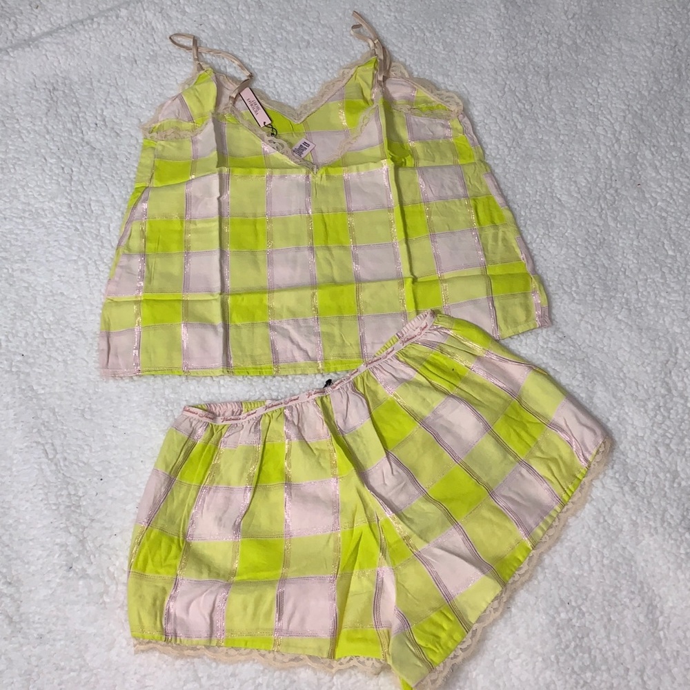 Yellow/pink pajama set